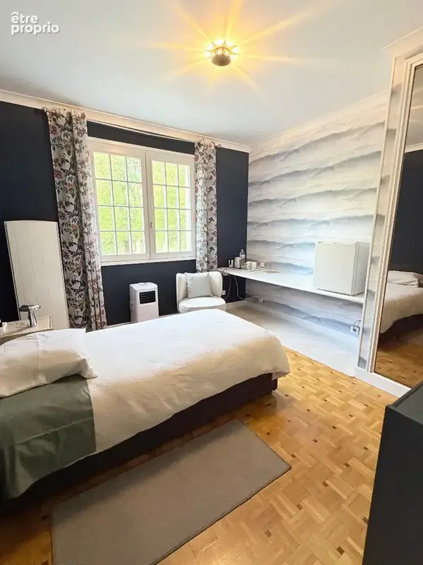 Superbe pavillon de maçon lumineux de 370 m² - terrain de 3 680 m² - activité de chambres d'hôtes ! - photo 7