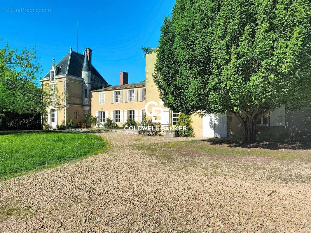 Maison à TALMONT-SAINT-HILAIRE