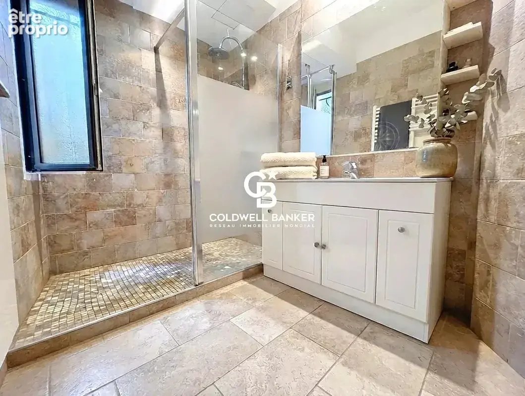 Appartement d’Exception de Plain-Pied à Deux Pas du Centre de Saint-Raphaël - photo 9