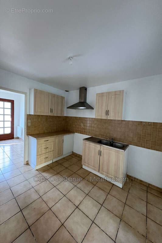 Maison à COLAYRAC-SAINT-CIRQ