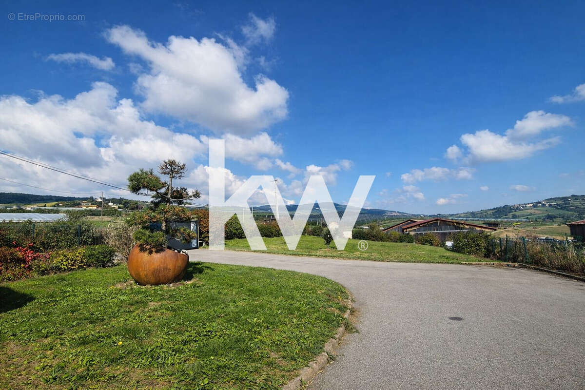 Maison à SAINT-DIDIER-SOUS-RIVERIE