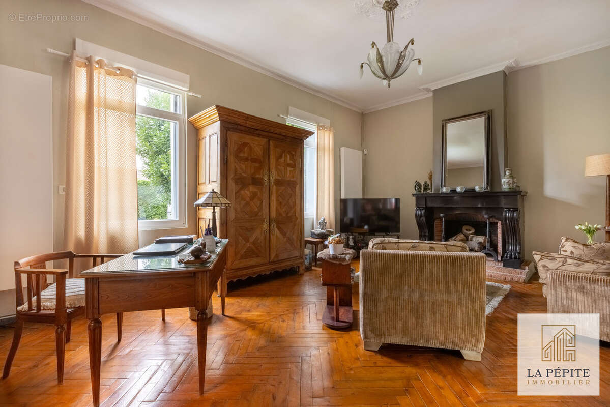 Maison à CONDE-SUR-L&#039;ESCAUT