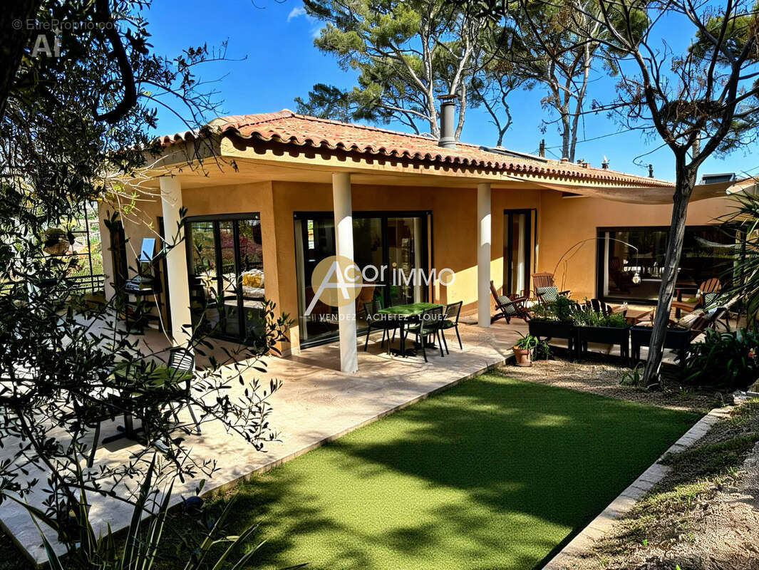 Maison à SANARY-SUR-MER