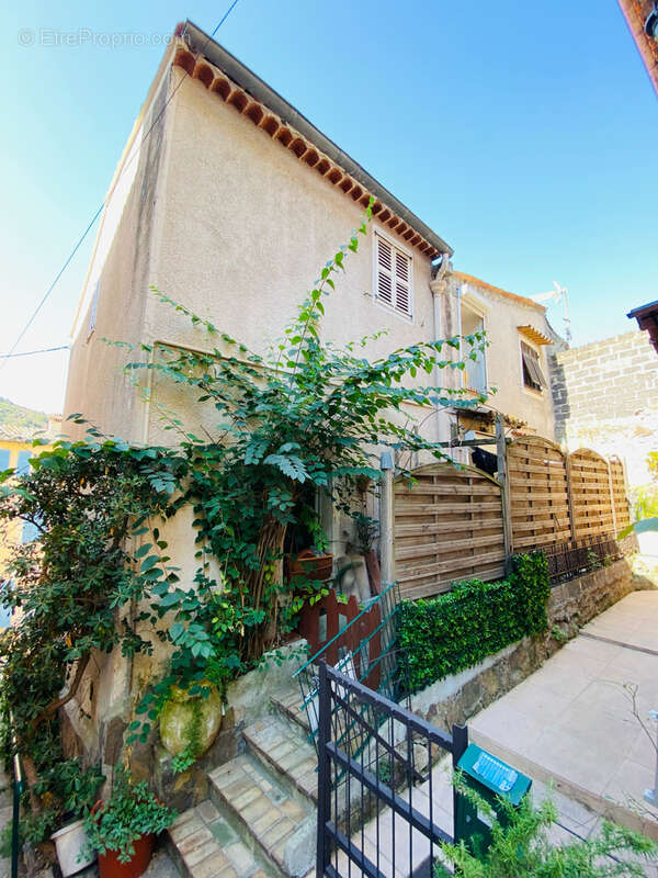 Maison à VILLENEUVE-LOUBET