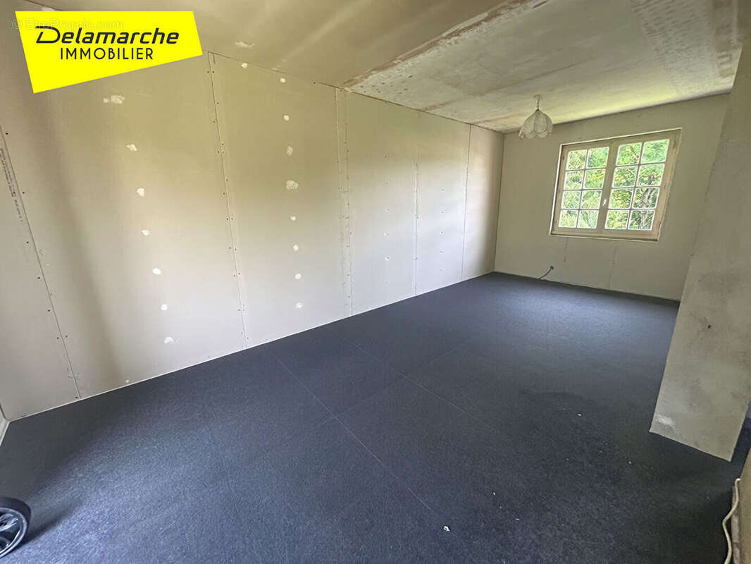 A vendre maison plain pied  sur sous sol Saint Planchers - photo 3