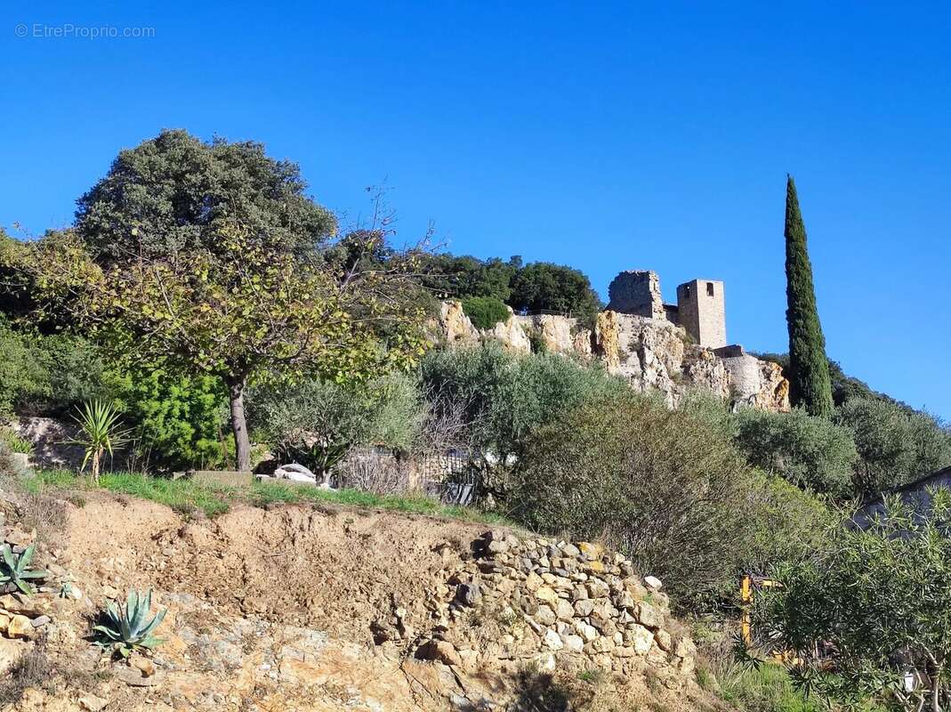 Terrain à ROQUESSELS