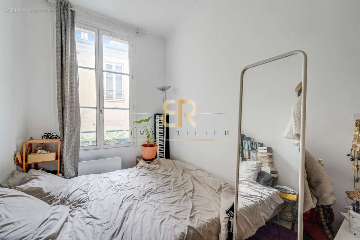 Appartement à PARIS-2E