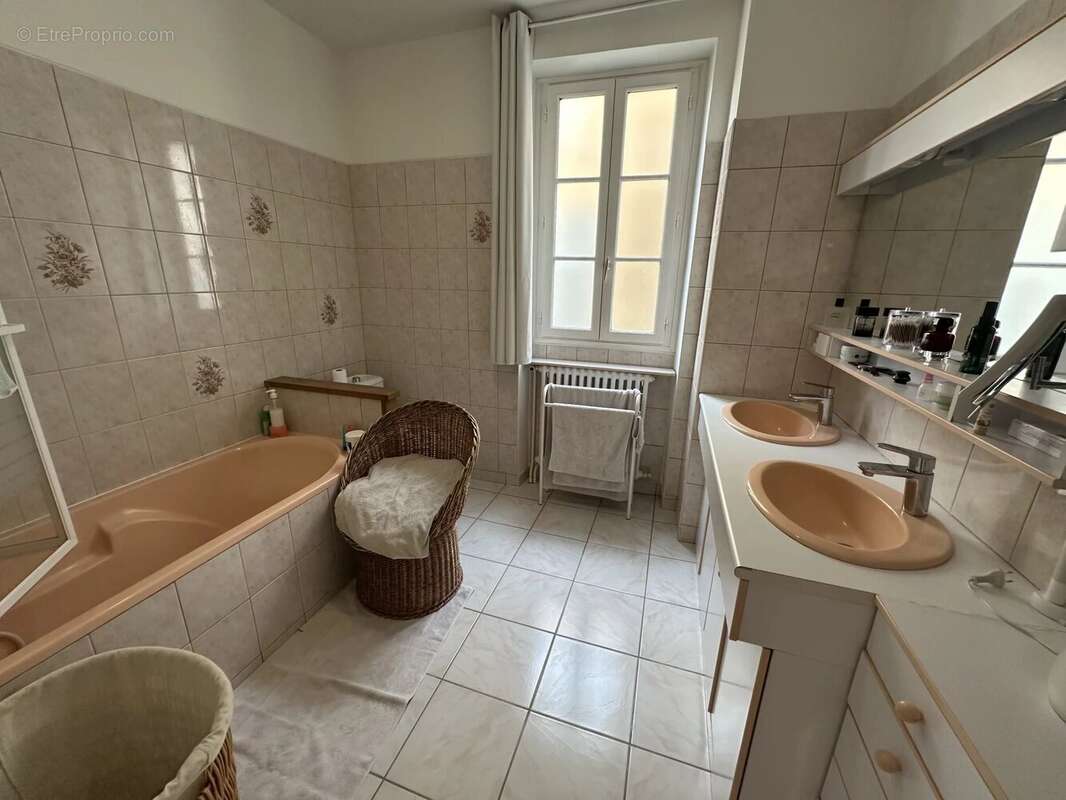 Maison à COULOMMIERS
