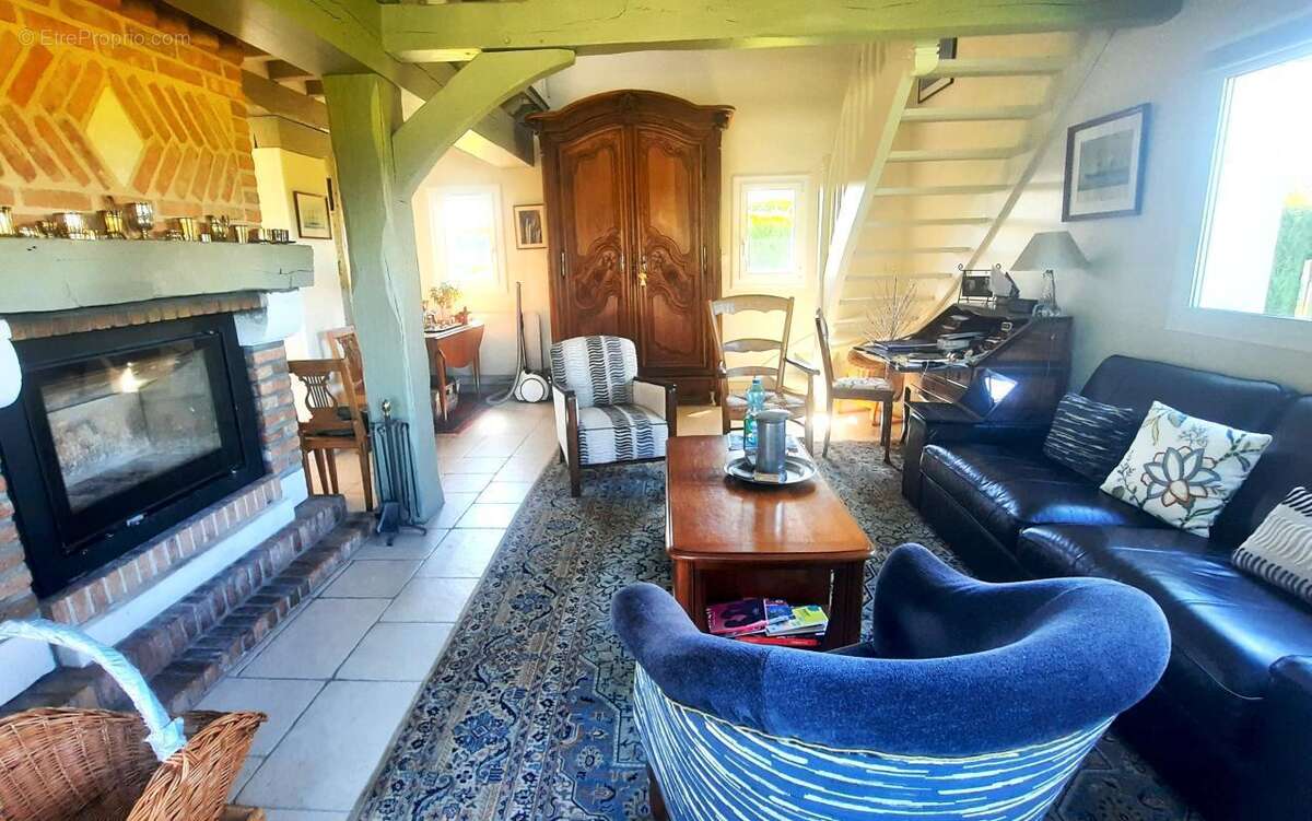 Maison à SAINT-ELOI-DE-FOURQUES