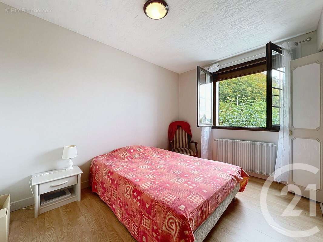 Maison à MONTFORT-SUR-RISLE