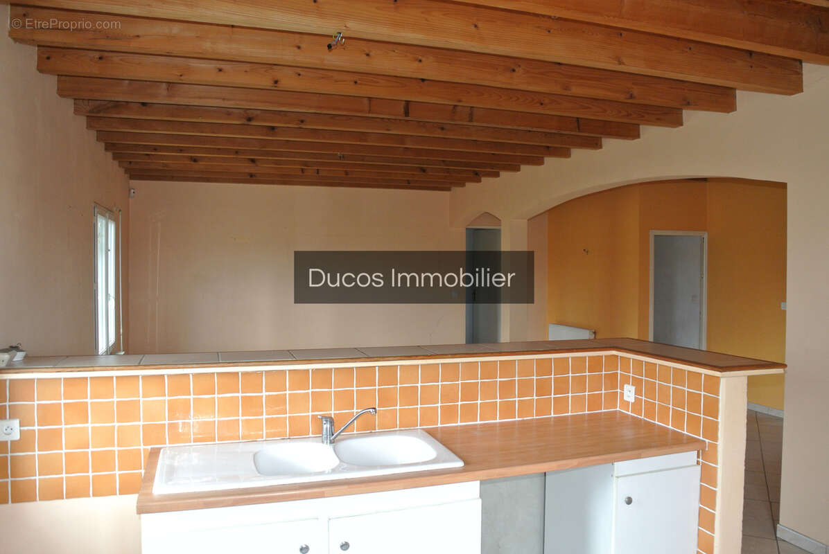 Maison à MAUVEZIN-SUR-GUPIE