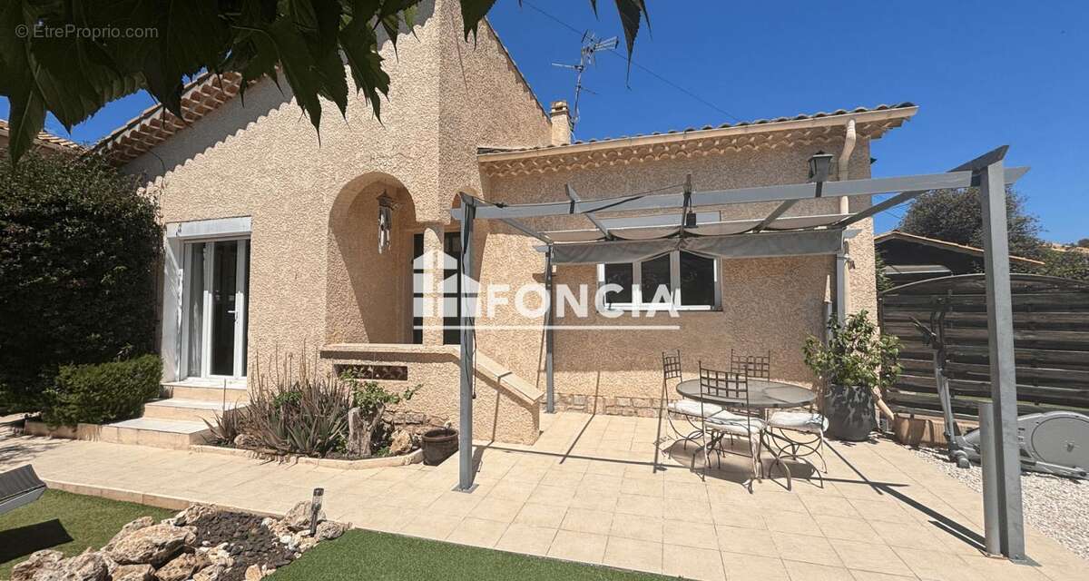 Maison à LA LONDE-LES-MAURES