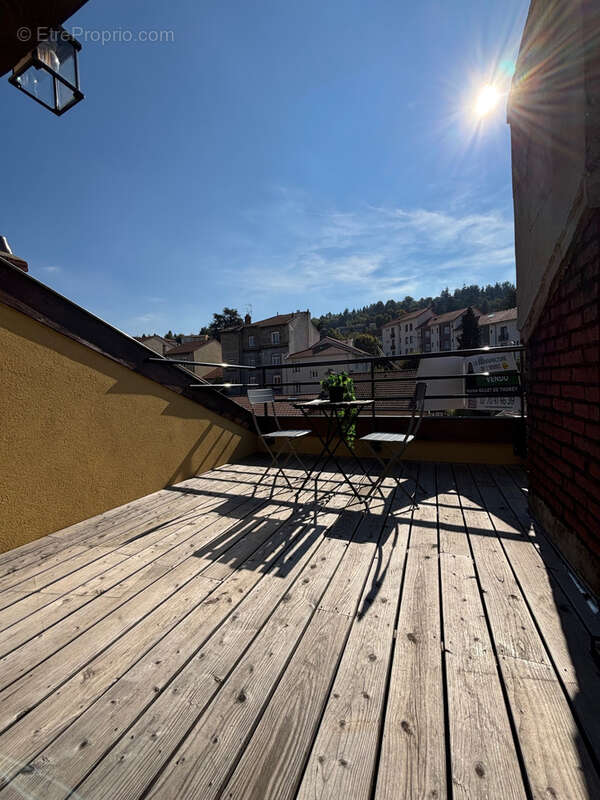 Appartement à SAINT-ETIENNE