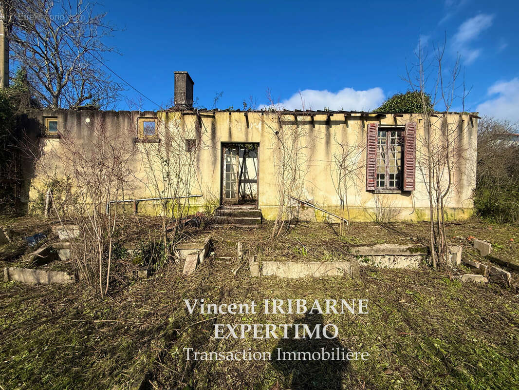 Maison à SAINTES