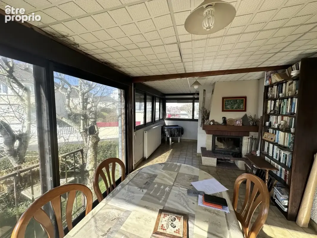 Maison à vendre 4 CHAMBRES, BEAU TERRAIN, AVRILLE (49), proche commerces et transports - photo 5