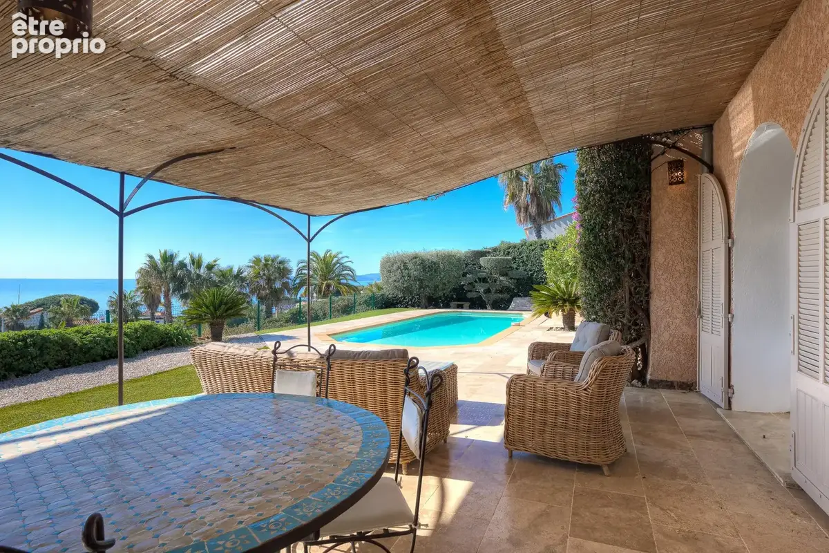 Maison 143 m² à Roquebrune-Sur-Argens  - photo 3