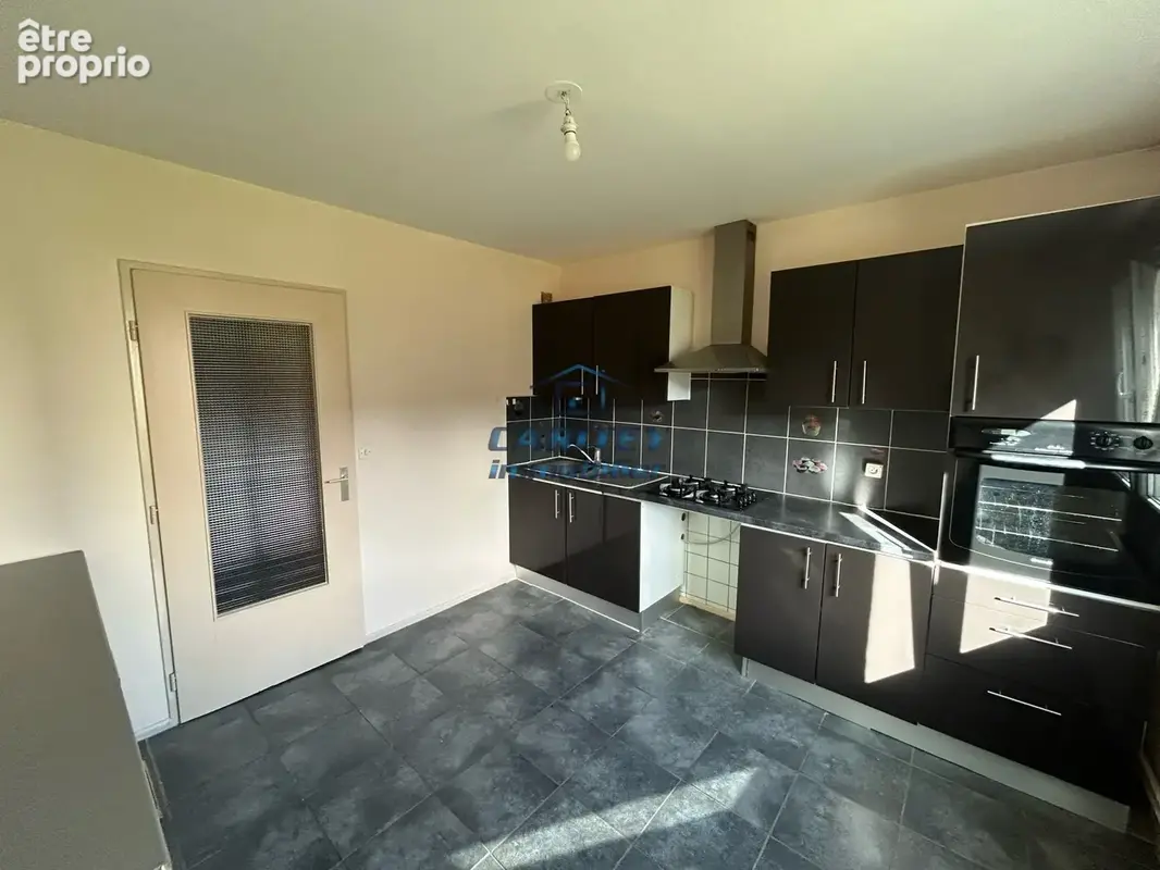 Appartement T3 de 60 m2 au RDC située sur la commune de LURE - photo 3