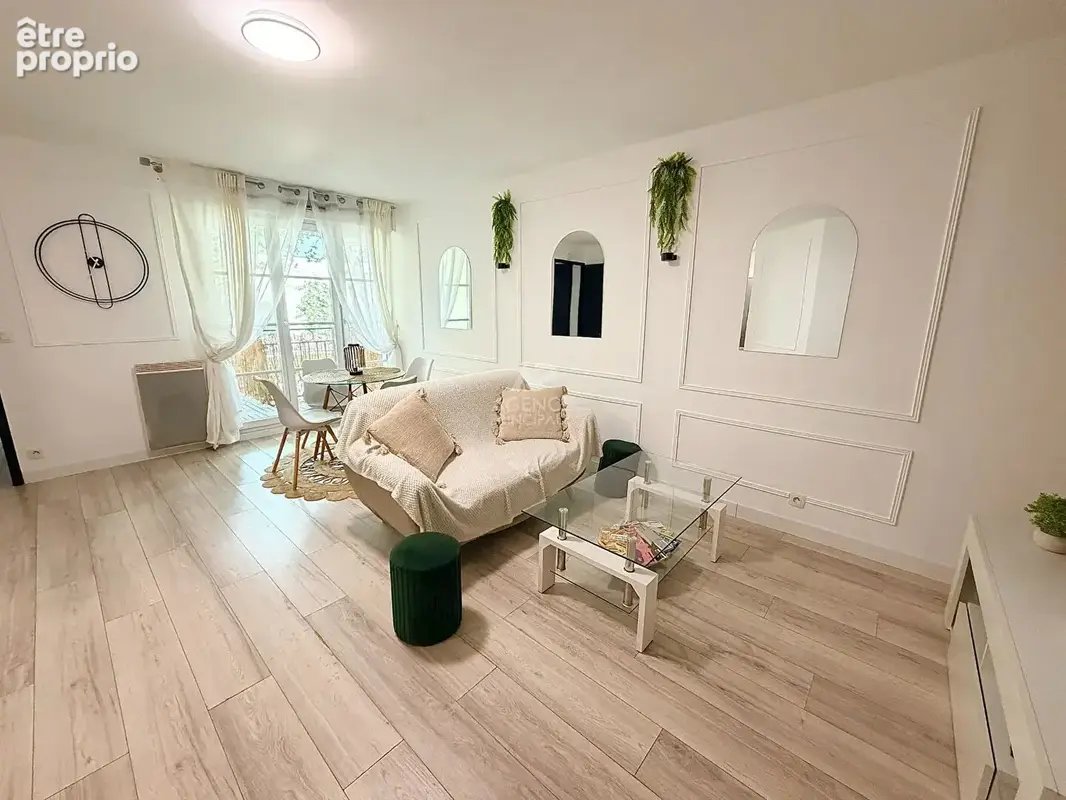 Appartement à VAUREAL