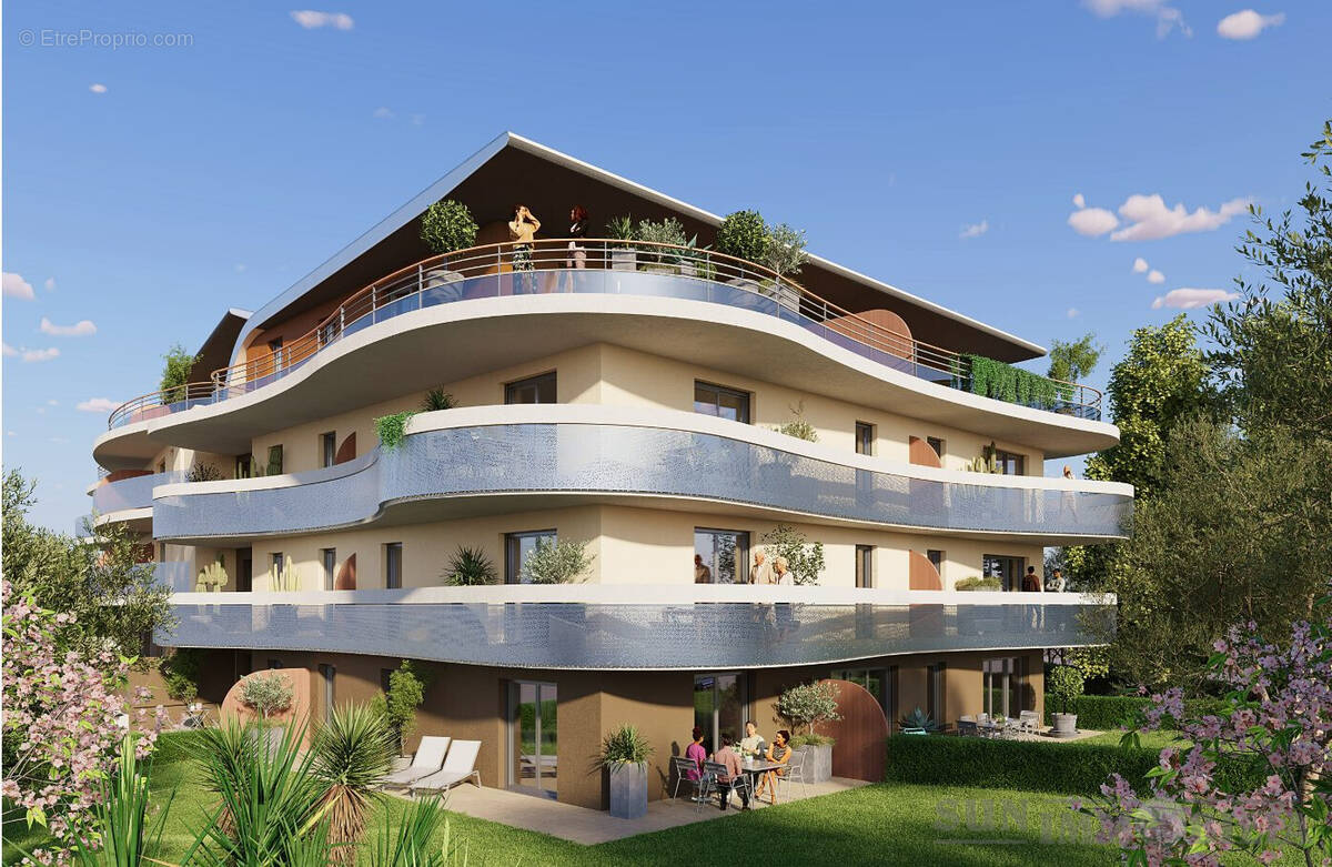 Appartement à VILLENEUVE-LOUBET