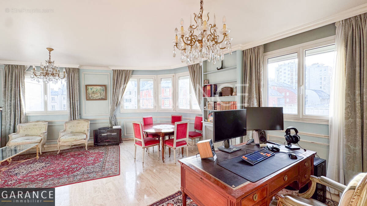 Appartement à PARIS-12E