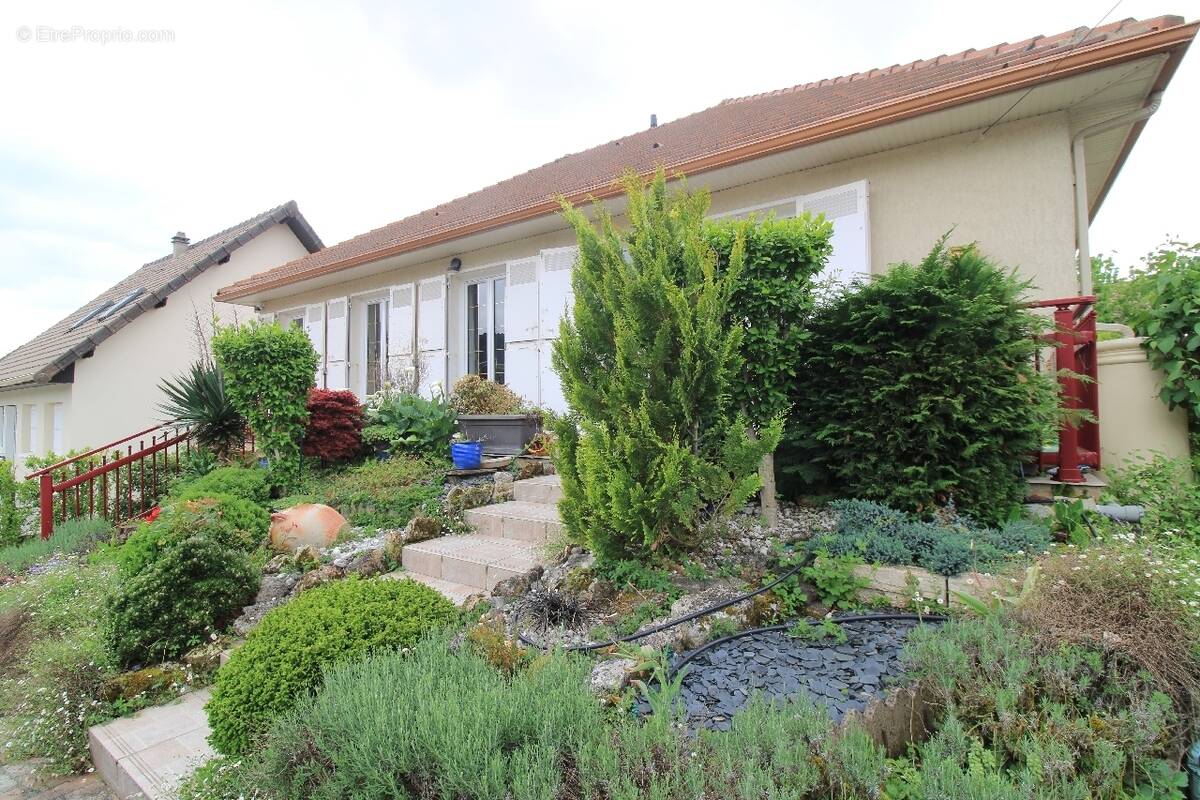 Maison à YERRES