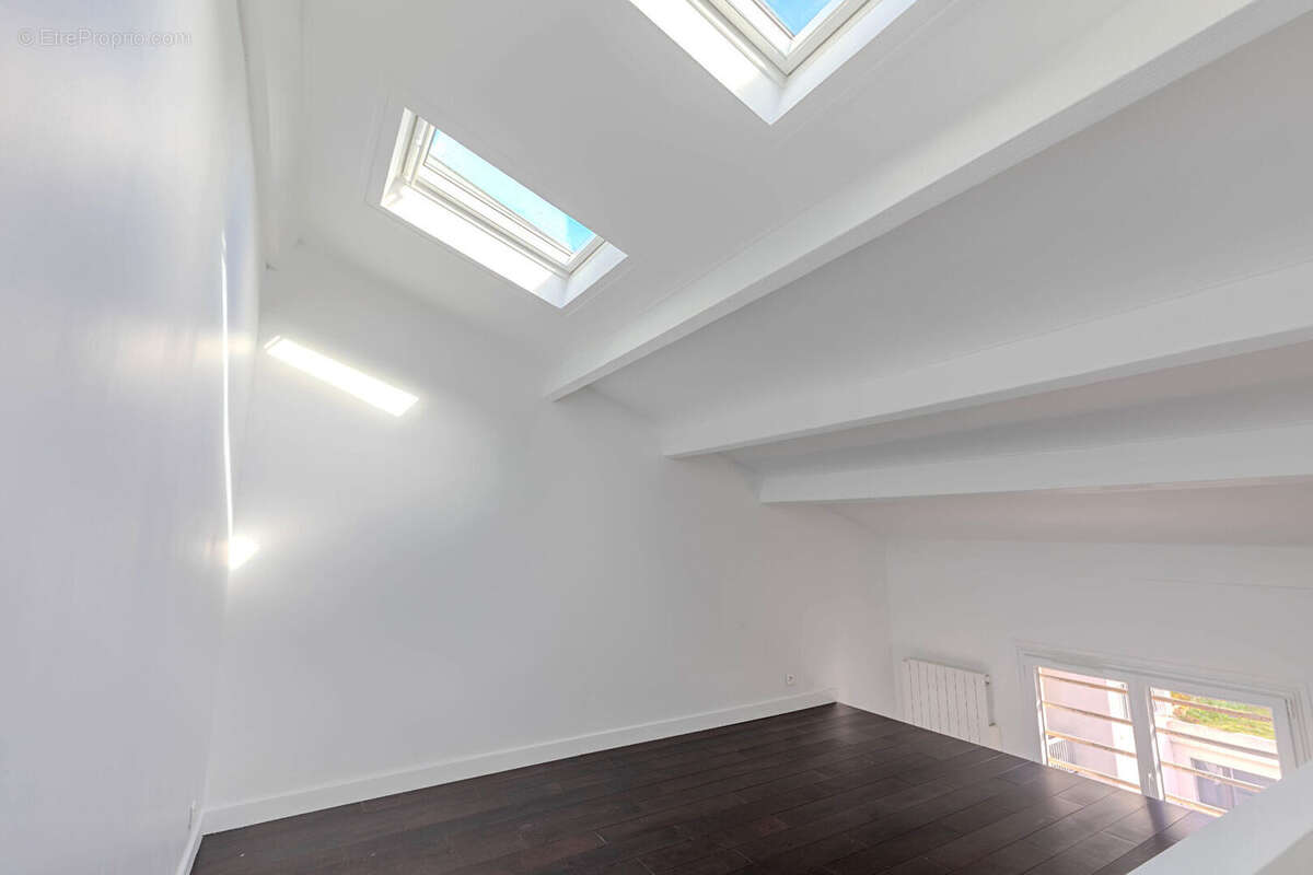 Appartement à PARIS-19E