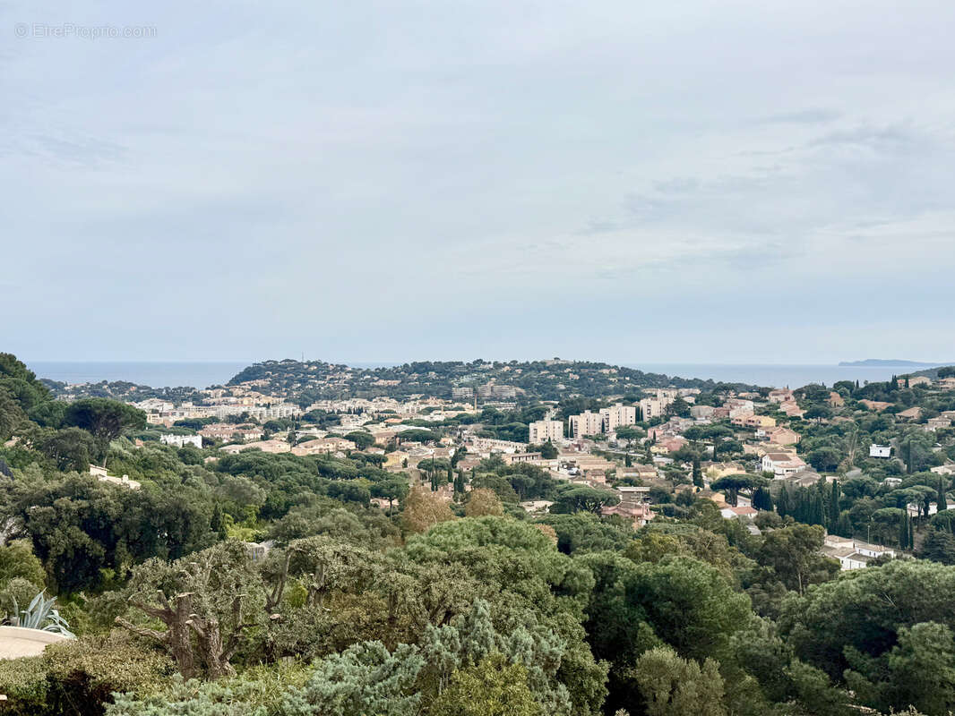Maison à CAVALAIRE-SUR-MER
