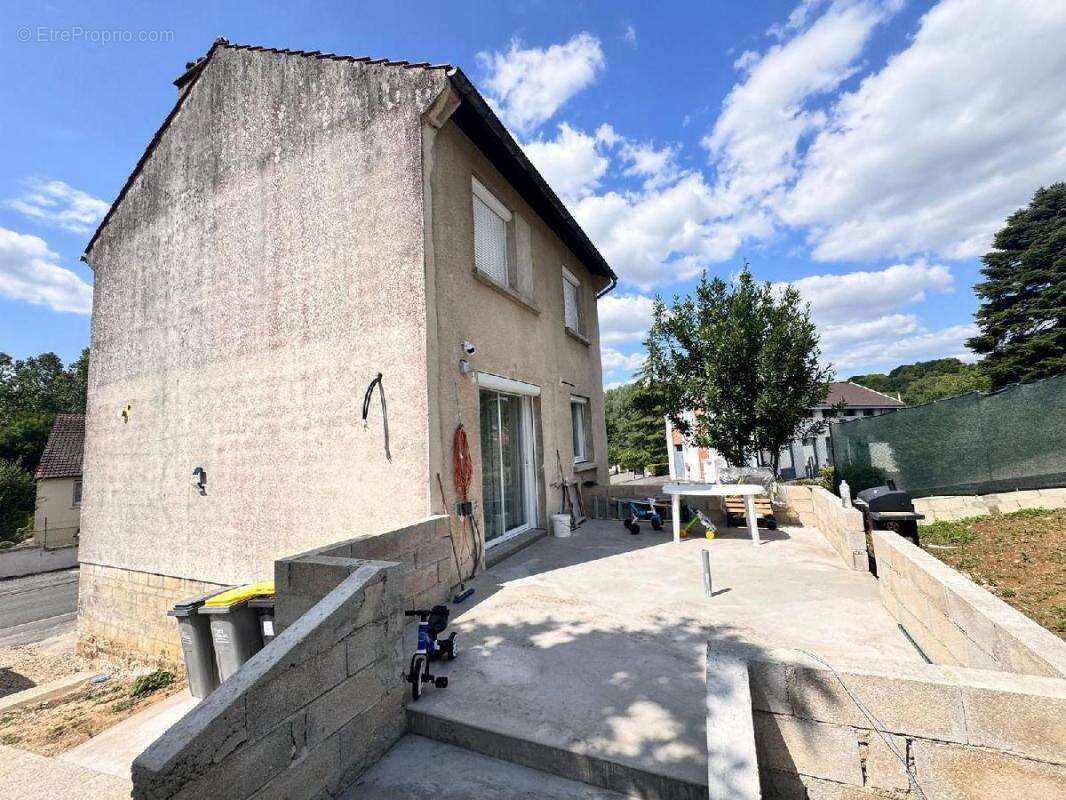 Maison à VIC-SUR-AISNE