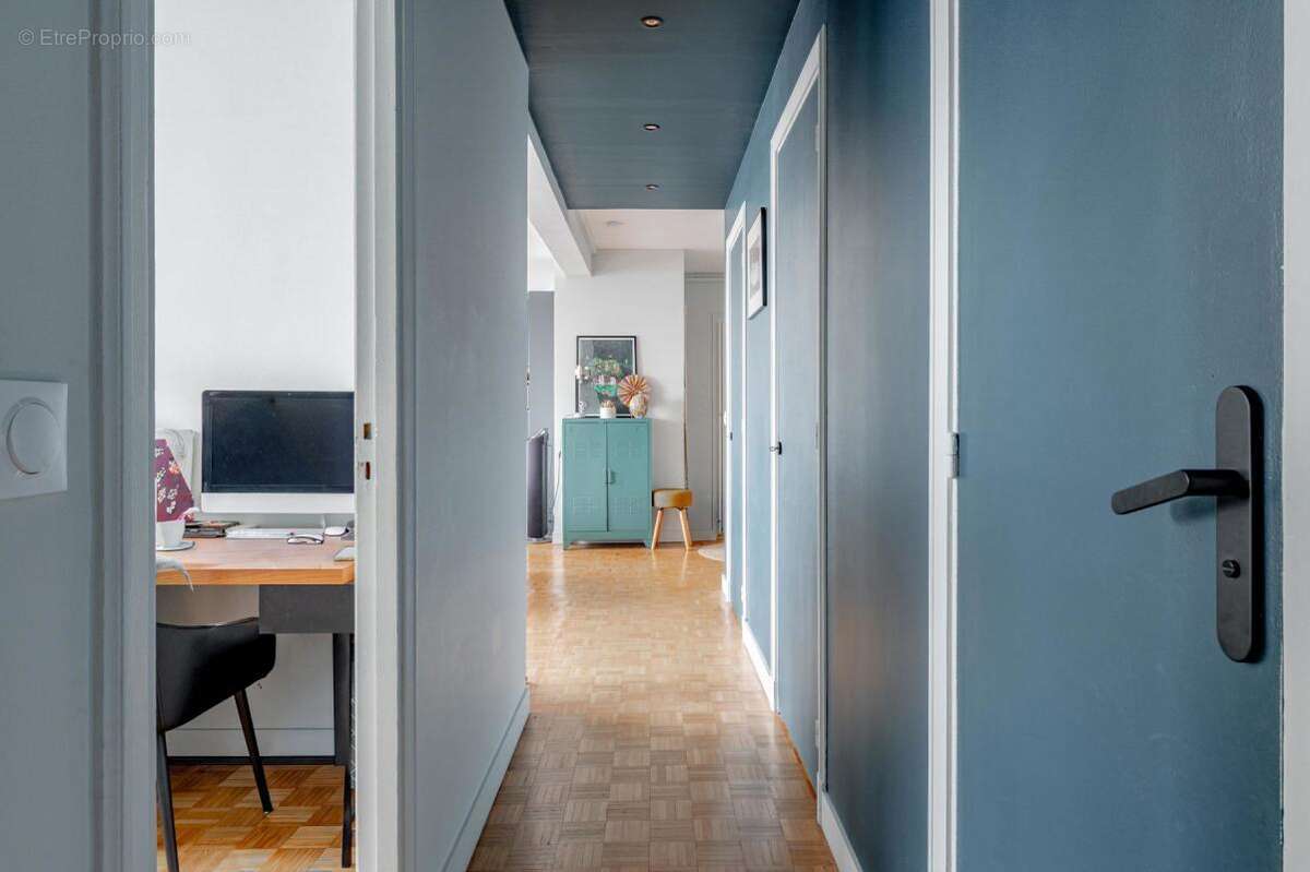 Appartement à PARIS-15E