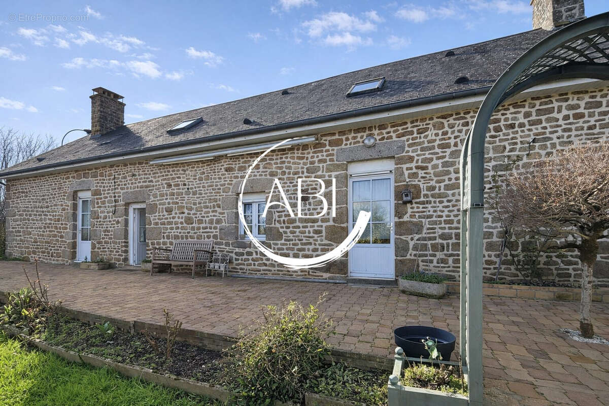 Maison à LA FERTE-MACE