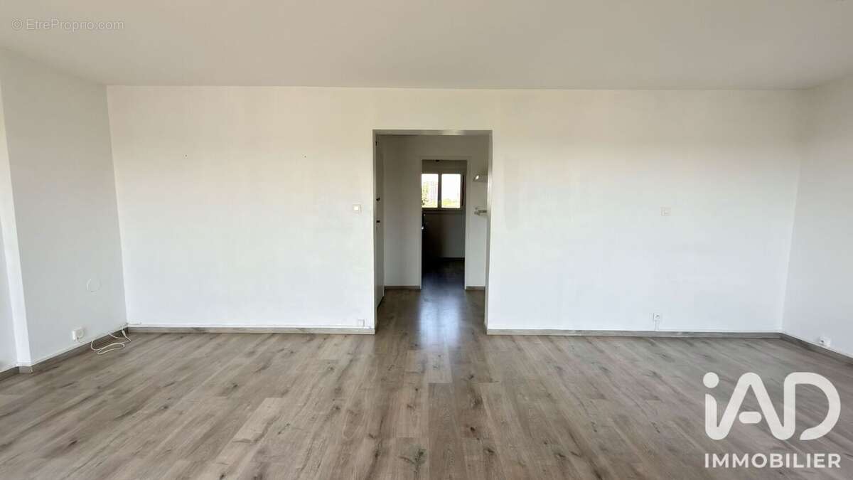 Appartement 67 m² à Salon-De-Provence  - photo 7
