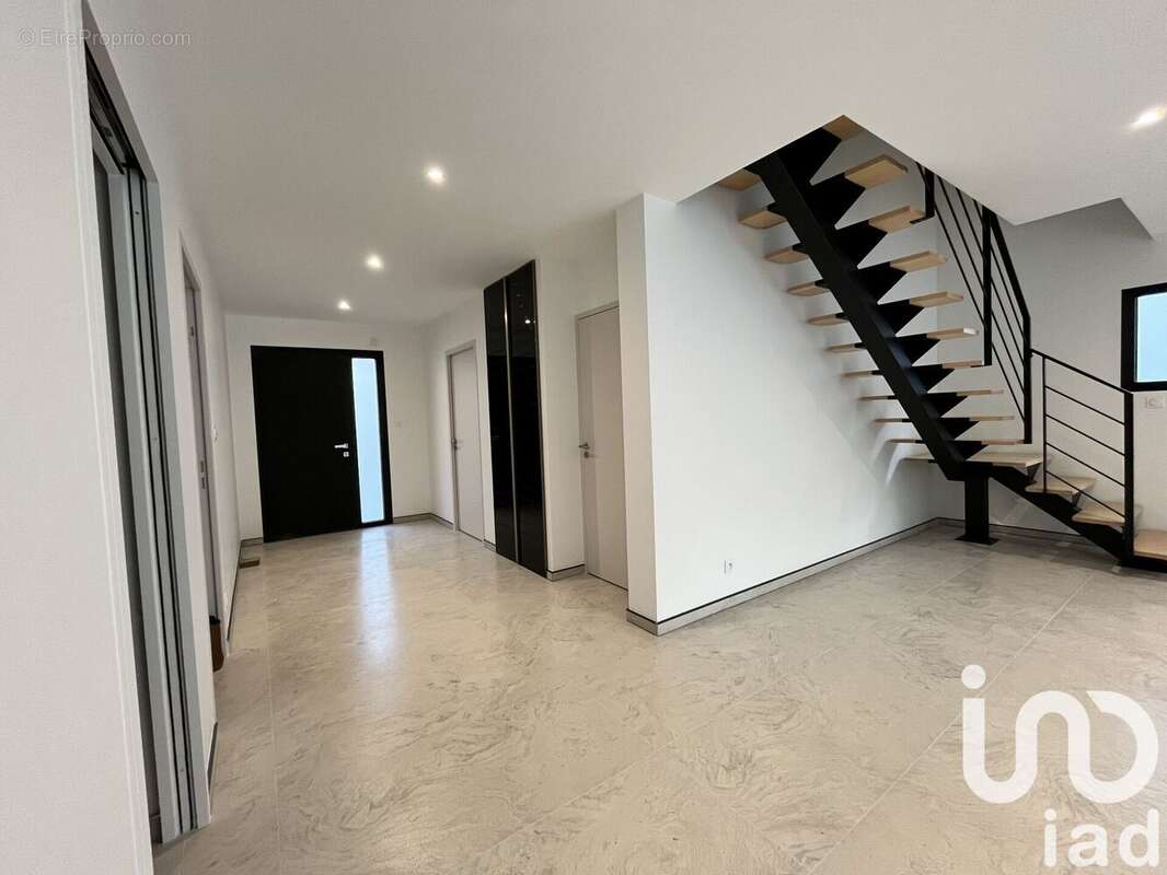 Photo 6 - Maison à SAINT-ERBLON