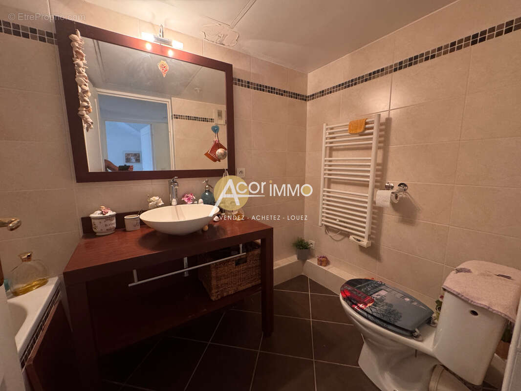 Appartement à SIX-FOURS-LES-PLAGES