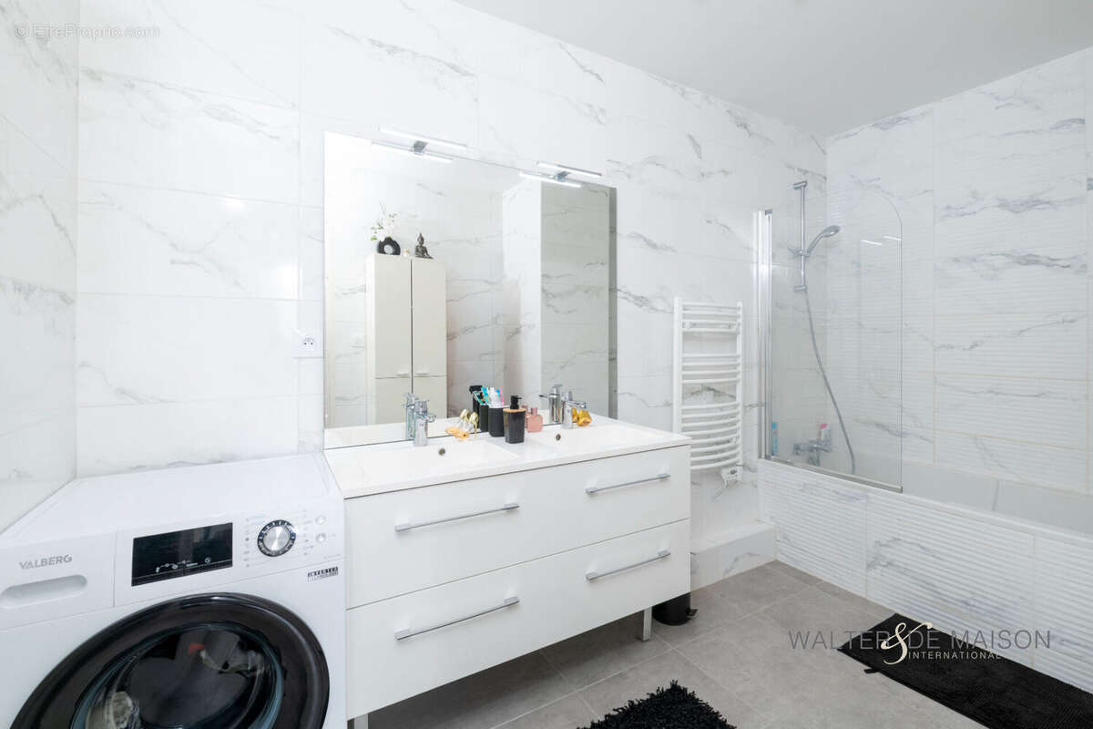 Maison à CARQUEIRANNE