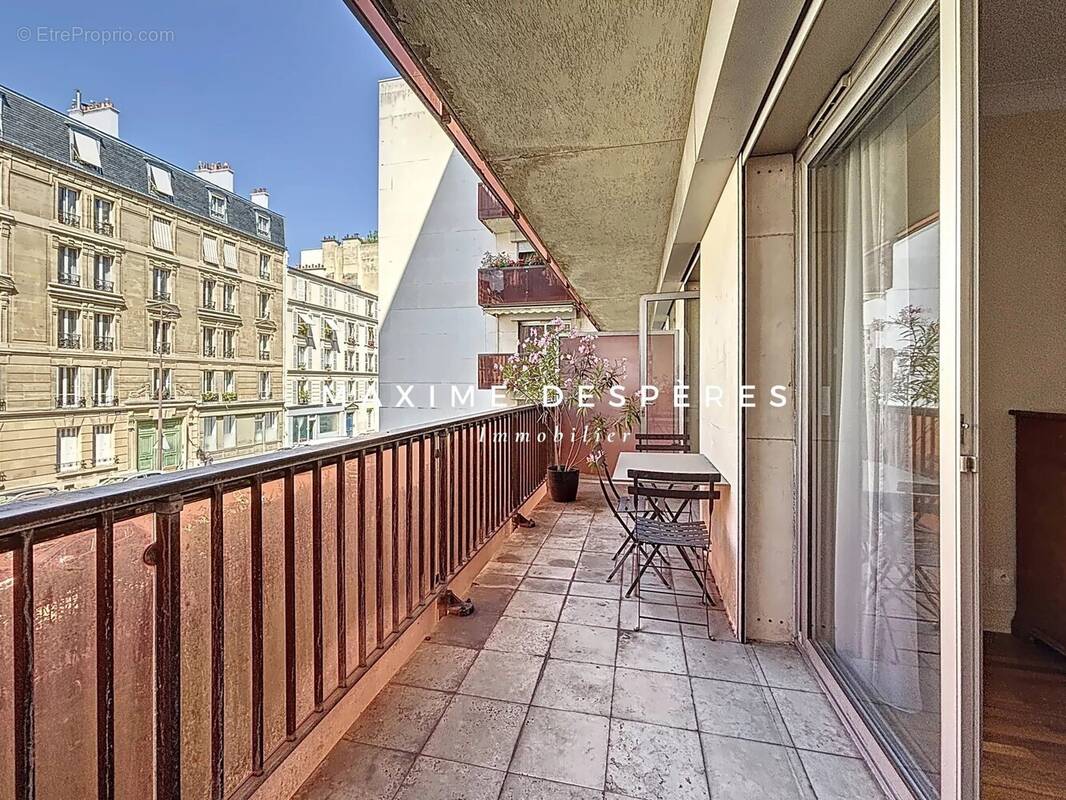Appartement à PARIS-7E