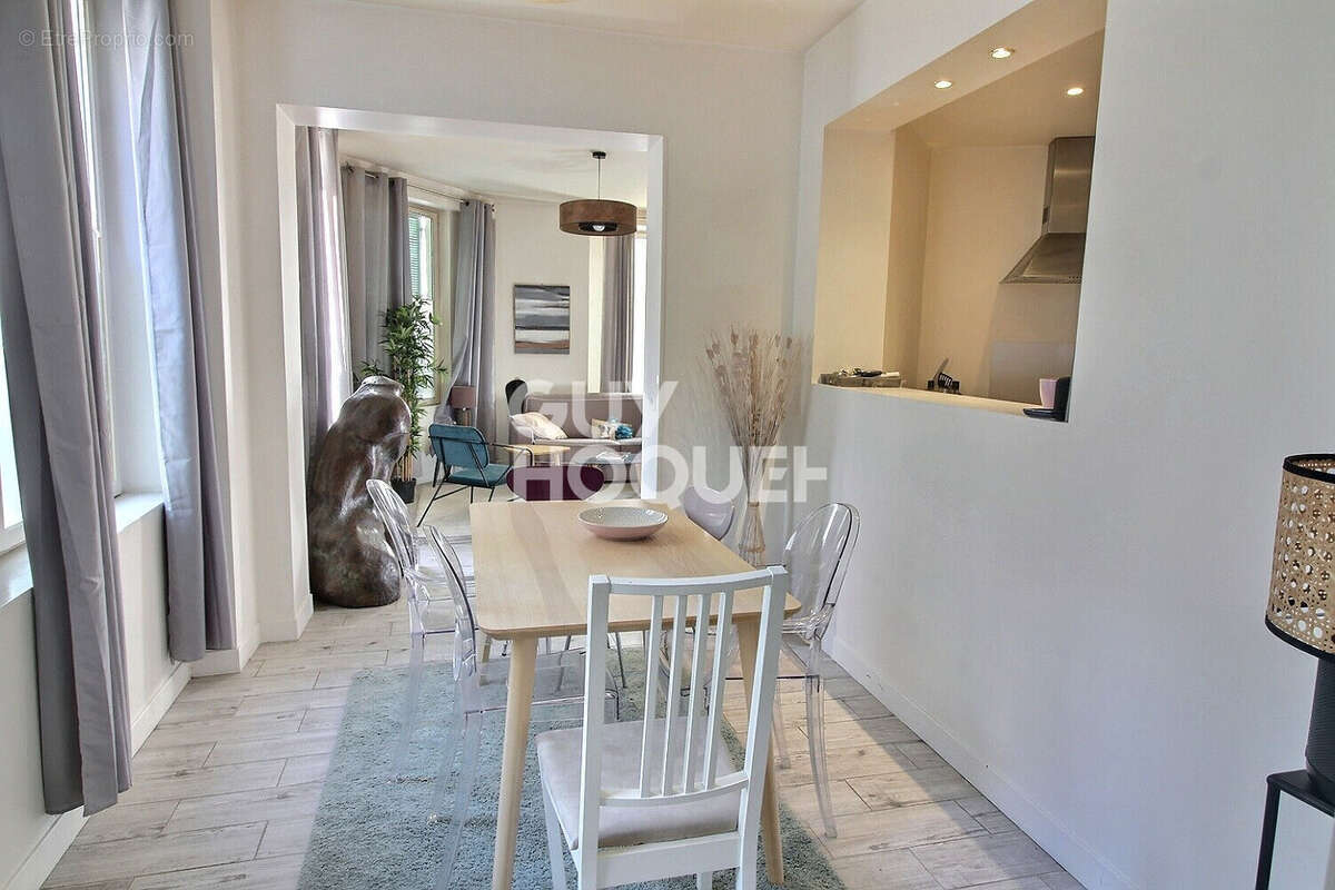 Appartement à PUTEAUX