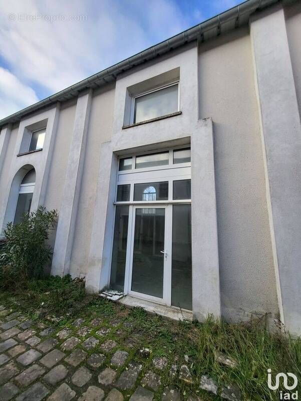 Photo 1 - Commerce à NEMOURS