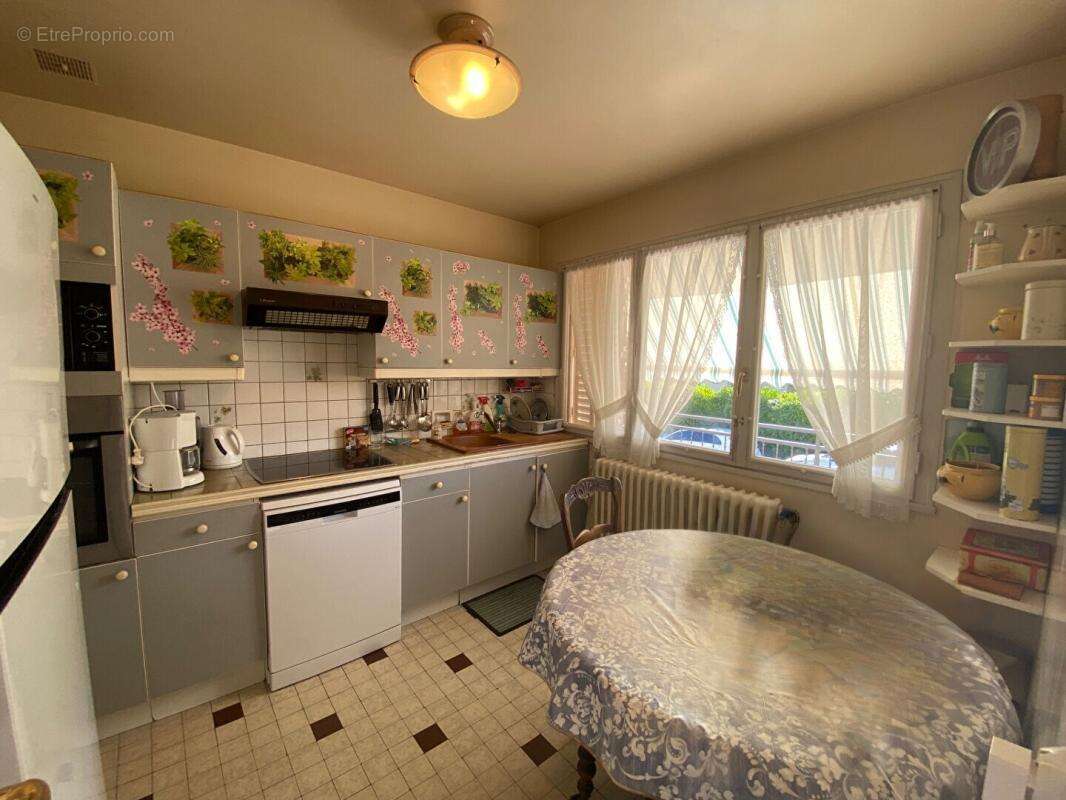 Maison Villeneuve L Archeveque 6 pièce(s) 83 m2 - photo 4