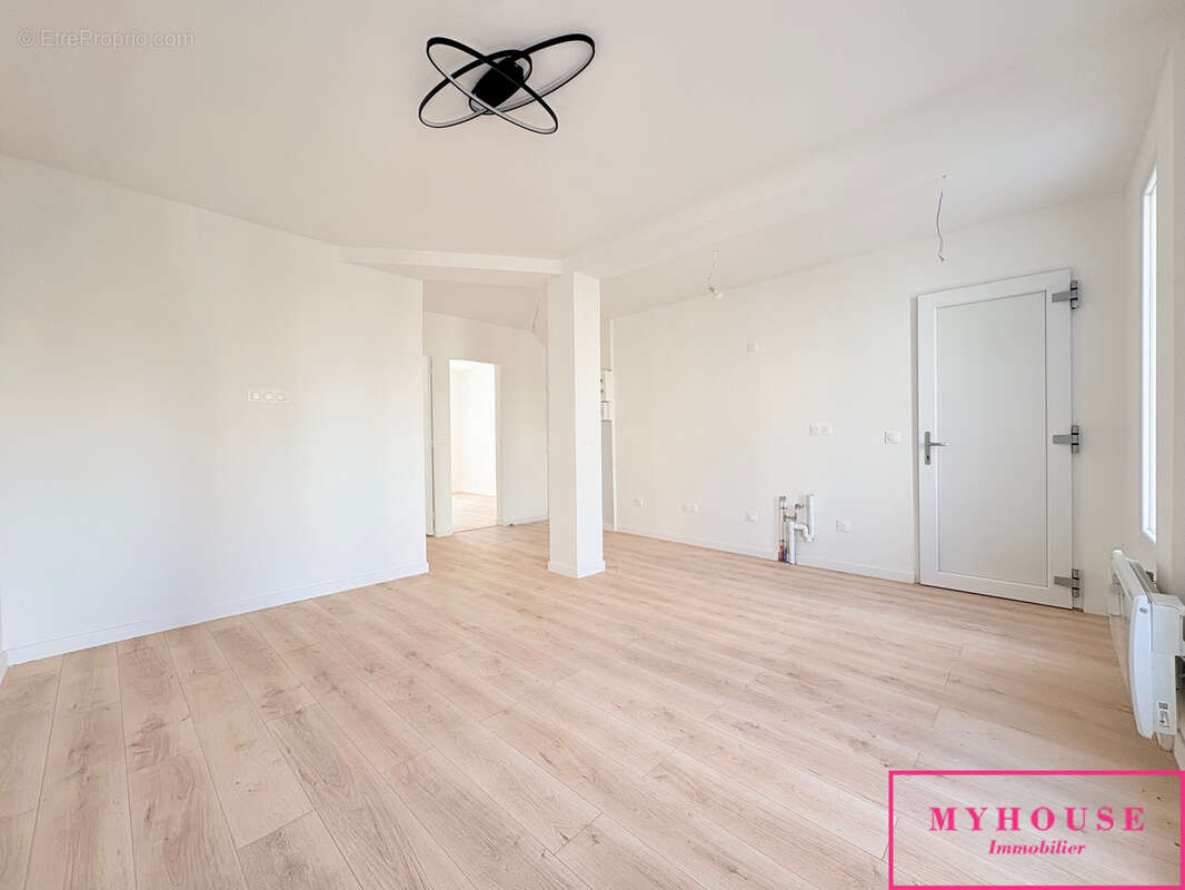 Appartement à BAGNEUX