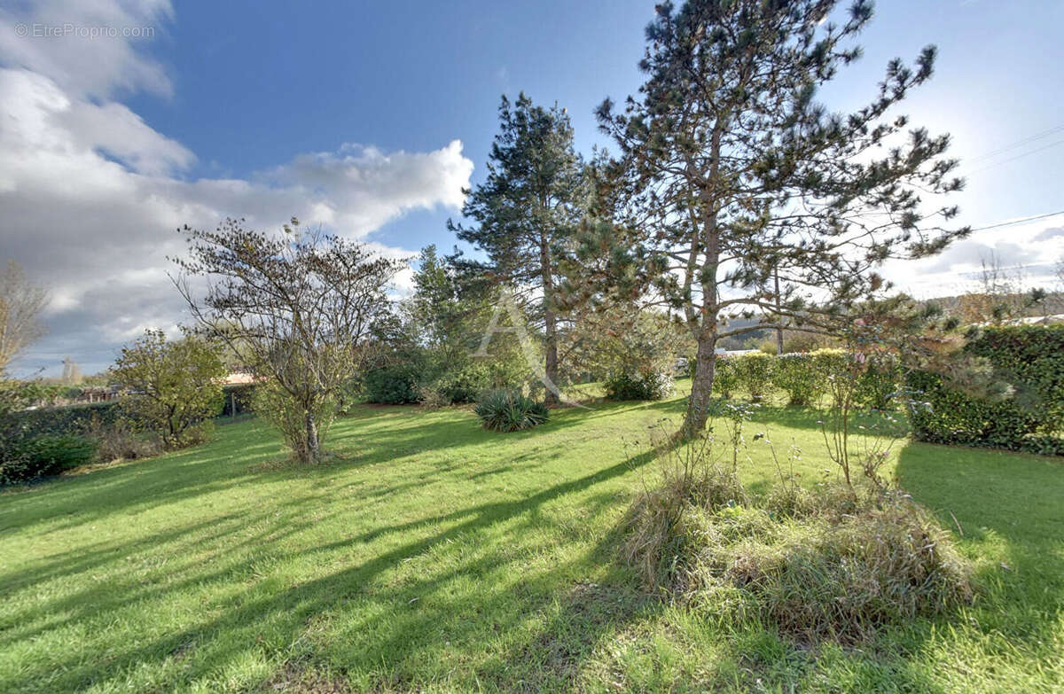 Maison à MAS-GRENIER