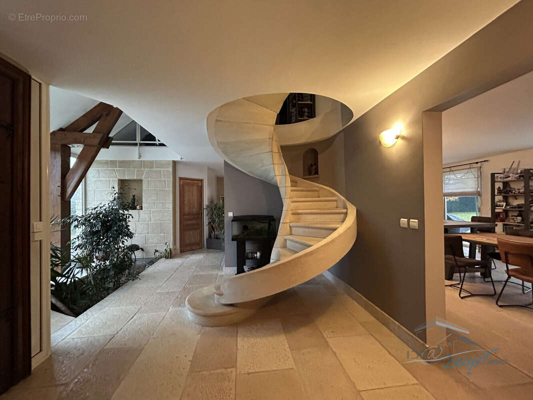 Maison à JANVILLE-SUR-JUINE