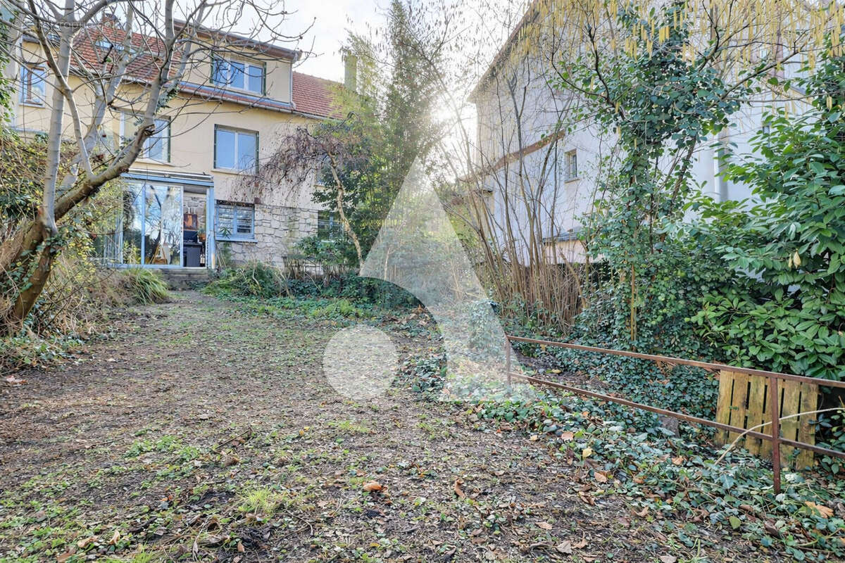 Maison Les Lilas 9 pièce(s) 230.44 m2 - photo 14