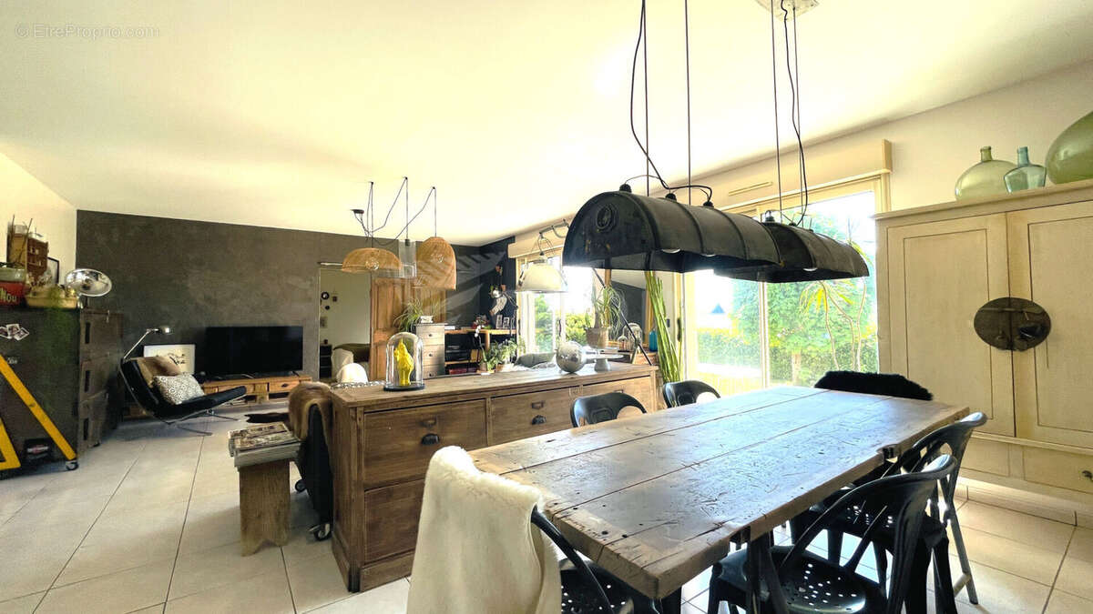 Maison à FLOGNY-LA-CHAPELLE