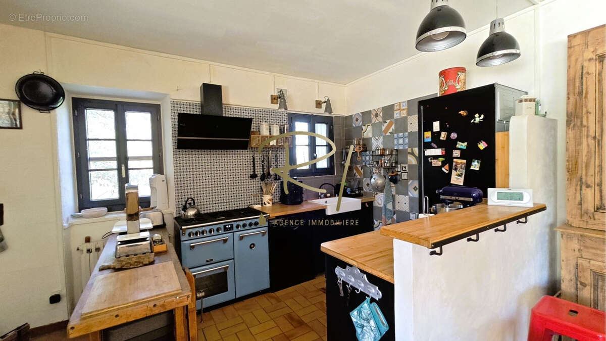 Maison à SAINT-ANDRE-DE-CRUZIERES