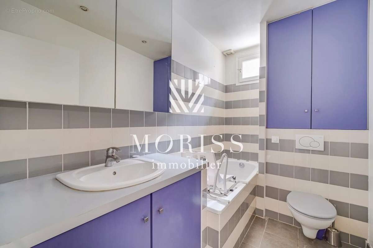 Appartement à PARIS-14E