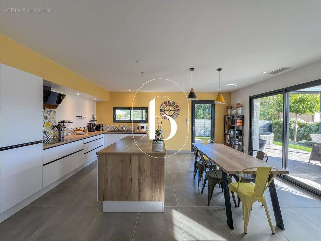 Maison à SAINT-PAULET-DE-CAISSON