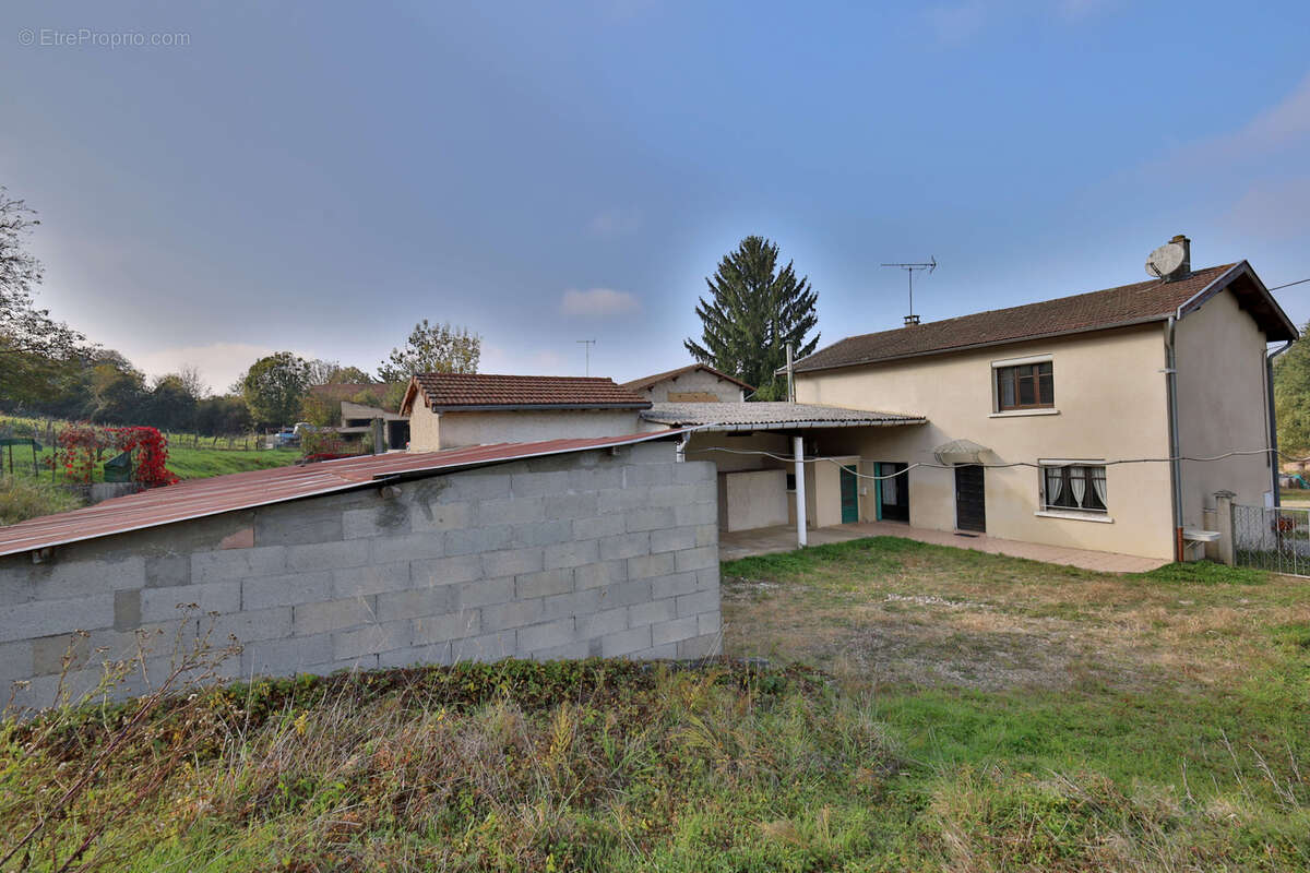 Maison à OYTIER-SAINT-OBLAS