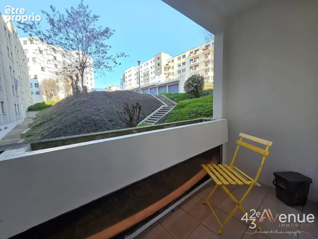 Appartement 4 pièces 79 m² à vendre à Saint-Etienne (42000) - photo 8