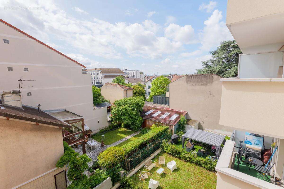 Appartement à LE BLANC-MESNIL