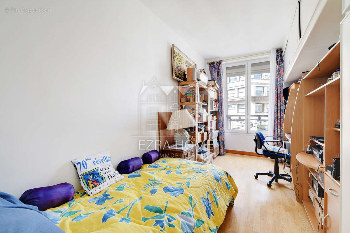 Appartement à PARIS-2E